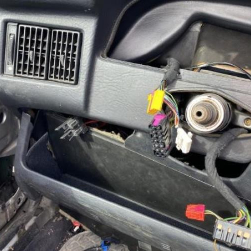 Moteur essuie glace avant AUDI CABRIOLET Photo n°15