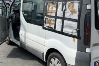 Amortisseur avant droit RENAULT TRAFIC 2