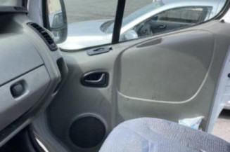 Amortisseur avant droit RENAULT TRAFIC 2