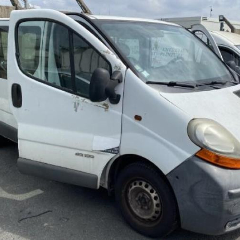 Compresseur clim RENAULT TRAFIC 2 Photo n°5