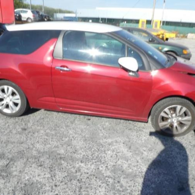 Porte avant droit CITROEN DS3 Photo n°9
