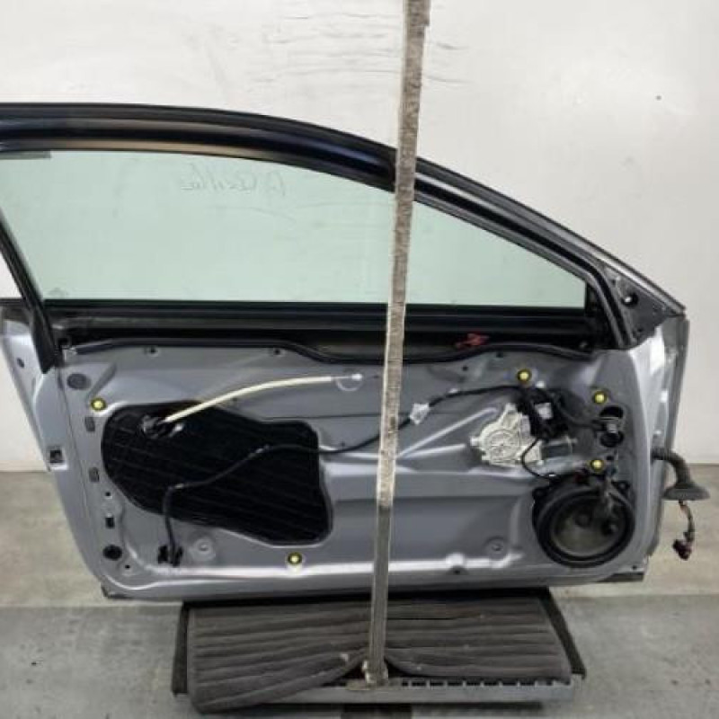 Porte avant gauche AUDI A3 2 Photo n°8