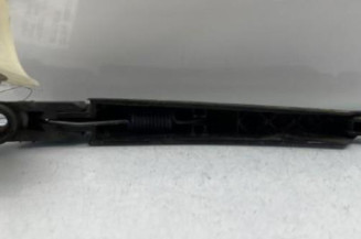 Bras essuie glace arriere PEUGEOT 2008 1