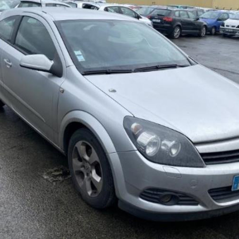 Alternateur OPEL ASTRA H Photo n°4