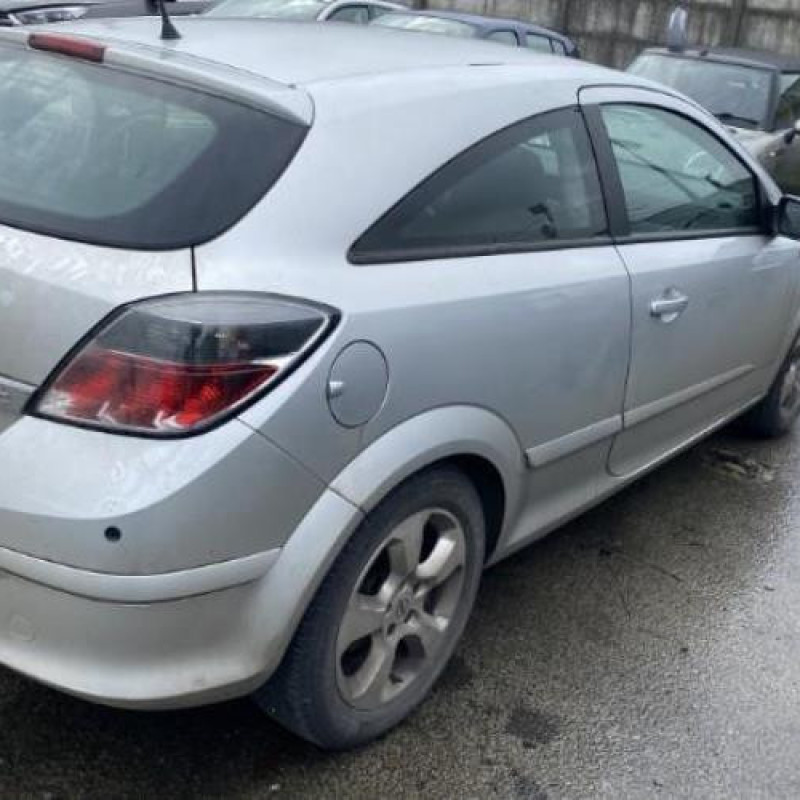 Alternateur OPEL ASTRA H Photo n°7
