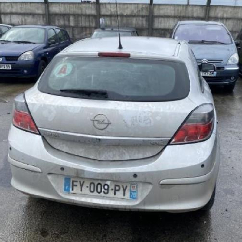 Alternateur OPEL ASTRA H Photo n°8