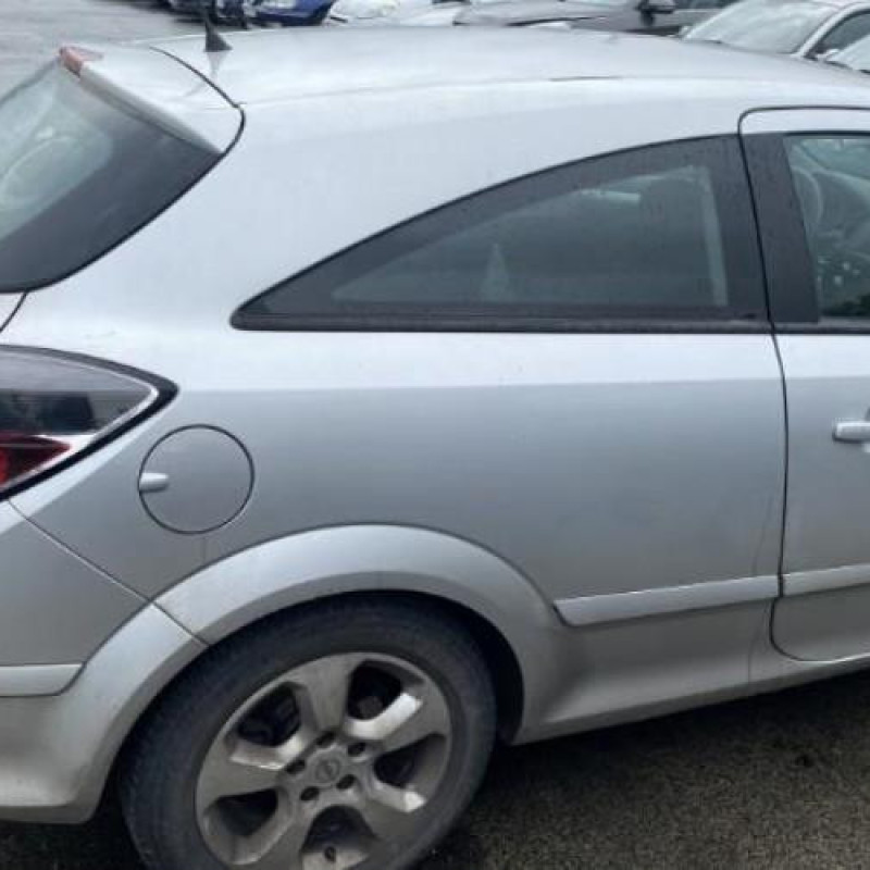 Alternateur OPEL ASTRA H Photo n°9