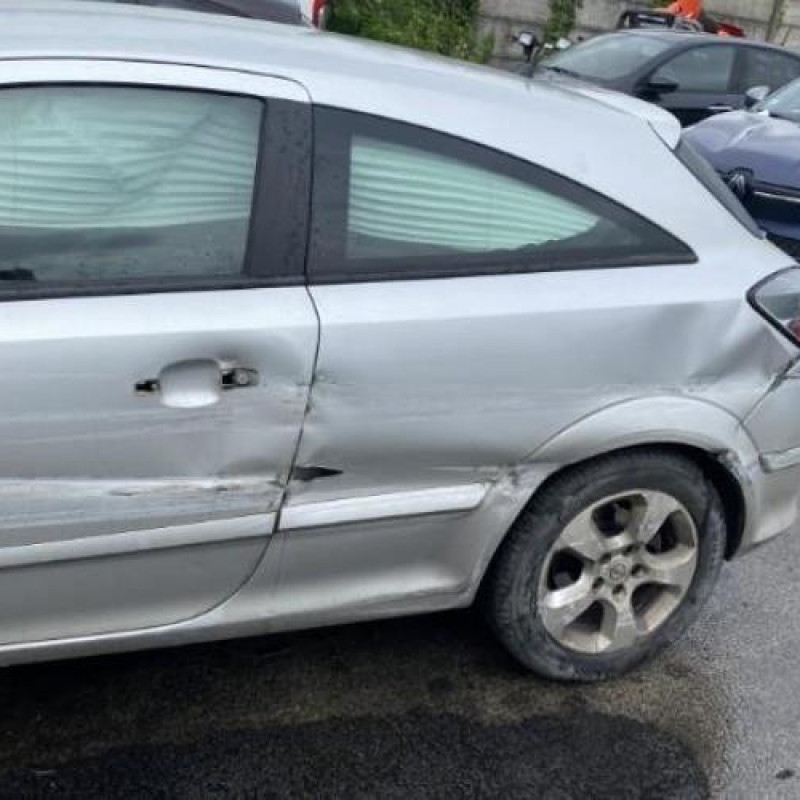 Alternateur OPEL ASTRA H Photo n°13