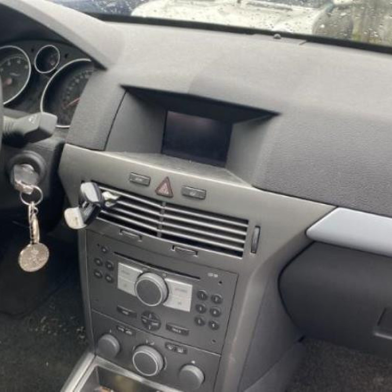 Alternateur OPEL ASTRA H Photo n°18
