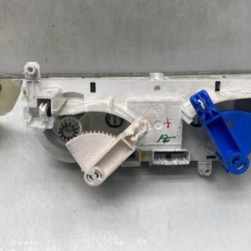 Commande chauffage RENAULT CLIO 4 Photo n°5