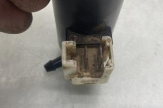 Pompe lave glace avant SUZUKI GRAND VITARA 2