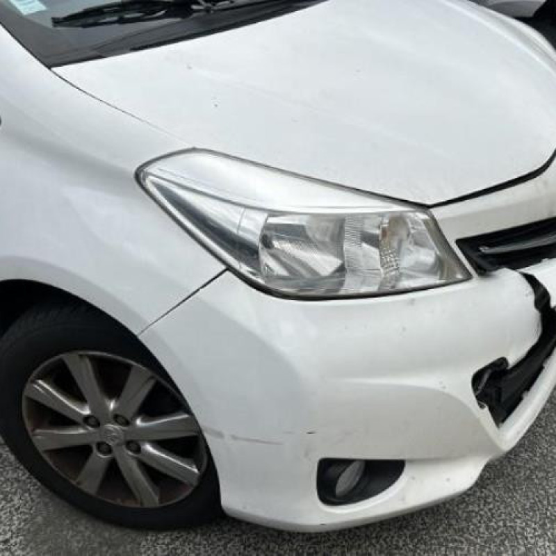 Attache ceinture avant droit TOYOTA YARIS 3 Photo n°20