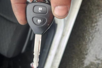 Ceinture arriere droit TOYOTA YARIS 3