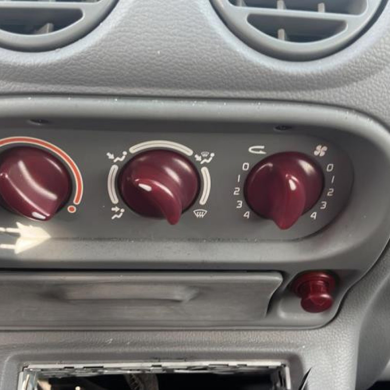 Pretensionneur de ceinture avant gauche RENAULT TWINGO 1 Photo n°12