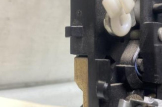 Serrure avant droit RENAULT MASTER 2