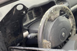 Serrure avant droit RENAULT CLIO 2