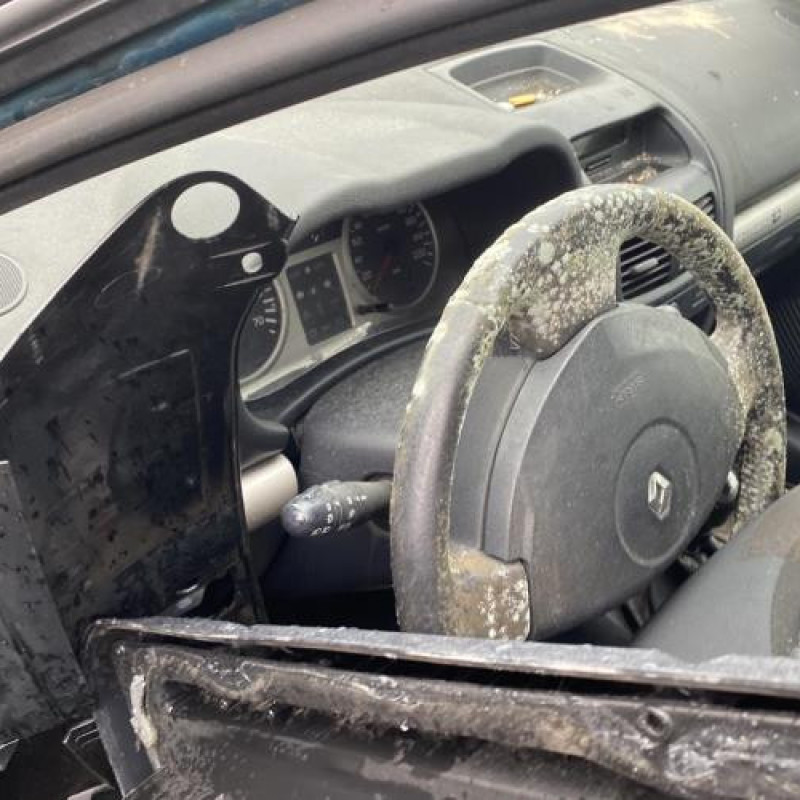 Serrure avant droit RENAULT CLIO 2 Photo n°17