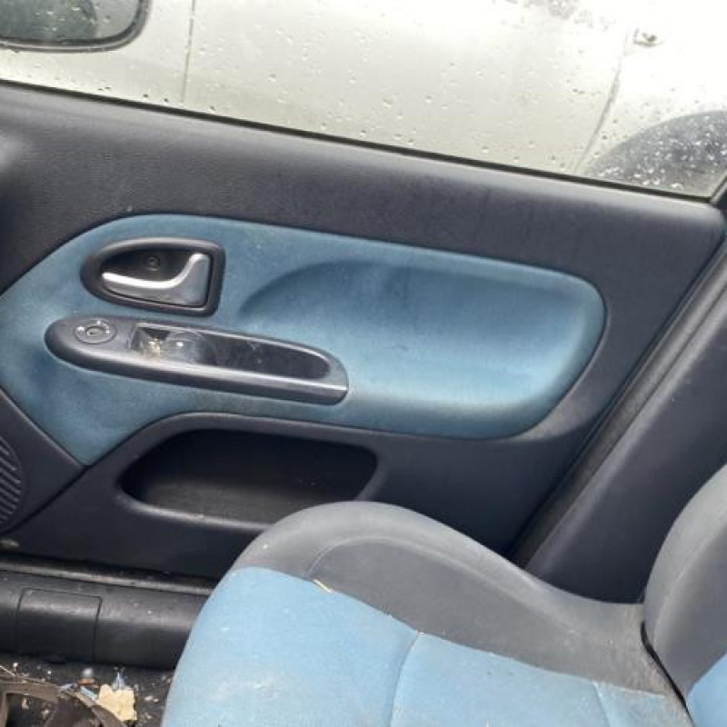 Serrure avant droit RENAULT CLIO 2 Photo n°19