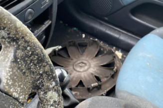 Serrure avant droit RENAULT CLIO 2