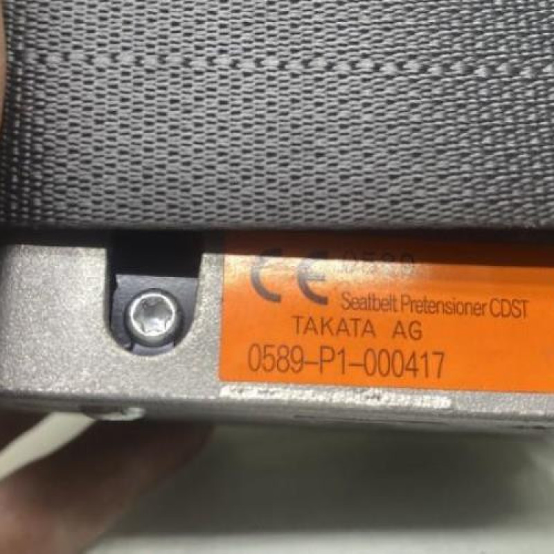 Pretensionneur de ceinture avant droit TOYOTA YARIS 3 Photo n°6