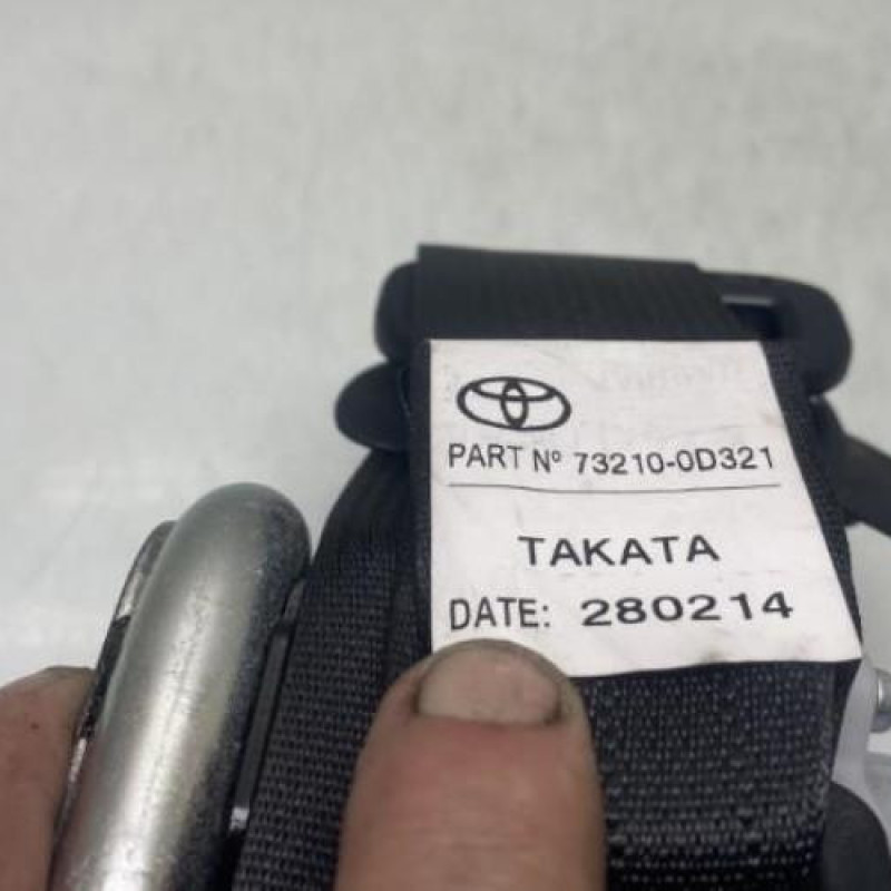 Pretensionneur de ceinture avant droit TOYOTA YARIS 3 Photo n°9