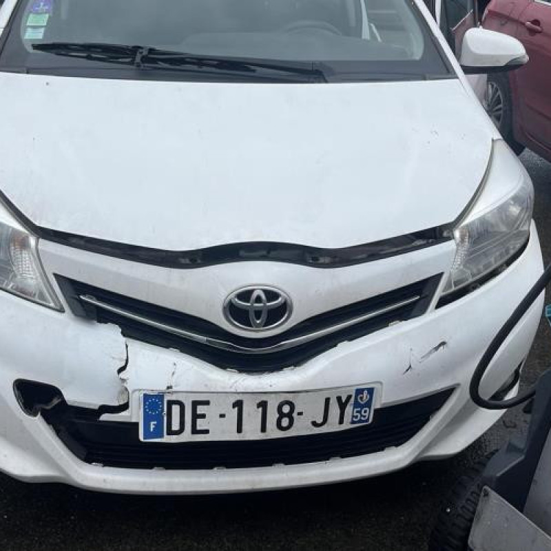 Pretensionneur de ceinture avant droit TOYOTA YARIS 3 Photo n°11