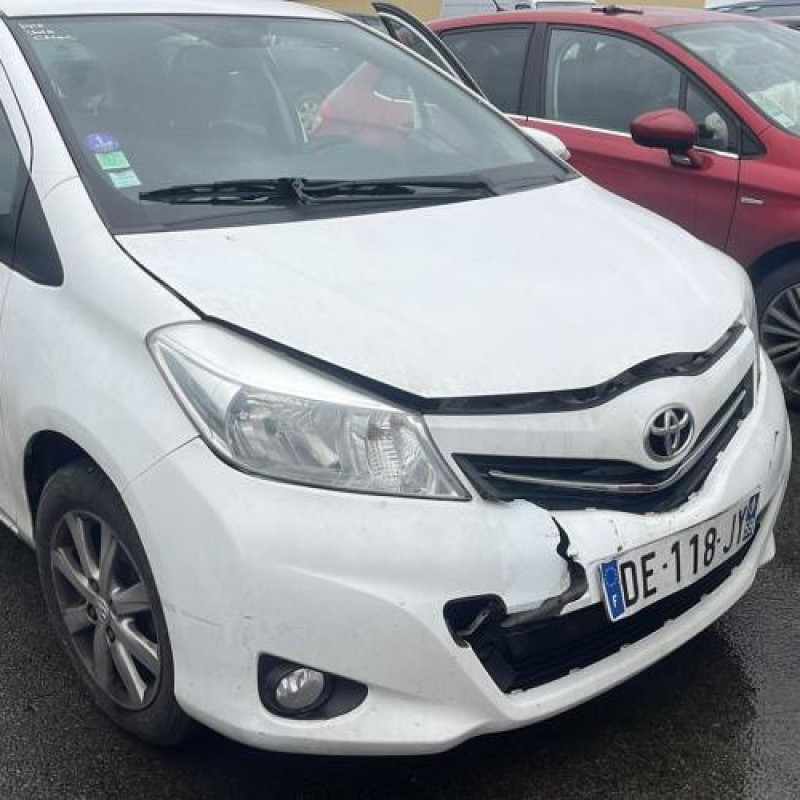 Pretensionneur de ceinture avant droit TOYOTA YARIS 3 Photo n°12