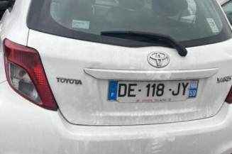 Pretensionneur de ceinture avant droit TOYOTA YARIS 3