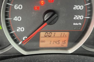 Pretensionneur de ceinture avant droit TOYOTA YARIS 3