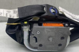Pretensionneur de ceinture avant gauche TOYOTA YARIS 3