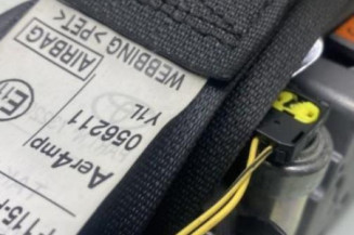 Pretensionneur de ceinture avant gauche TOYOTA YARIS 3