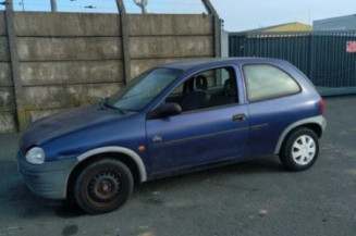Pretensionneur de ceinture avant gauche OPEL CORSA B