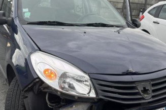 Serrure avant droit DACIA SANDERO 1