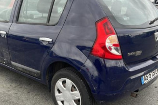 Serrure avant droit DACIA SANDERO 1