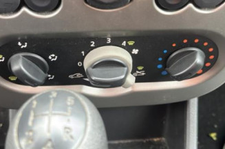 Serrure avant droit DACIA SANDERO 1