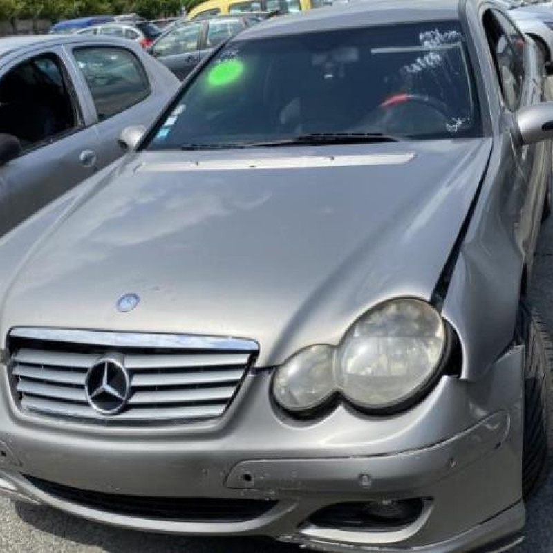 Serrure avant droit MERCEDES CLASSE C 203 COUPE SPORT Photo n°11