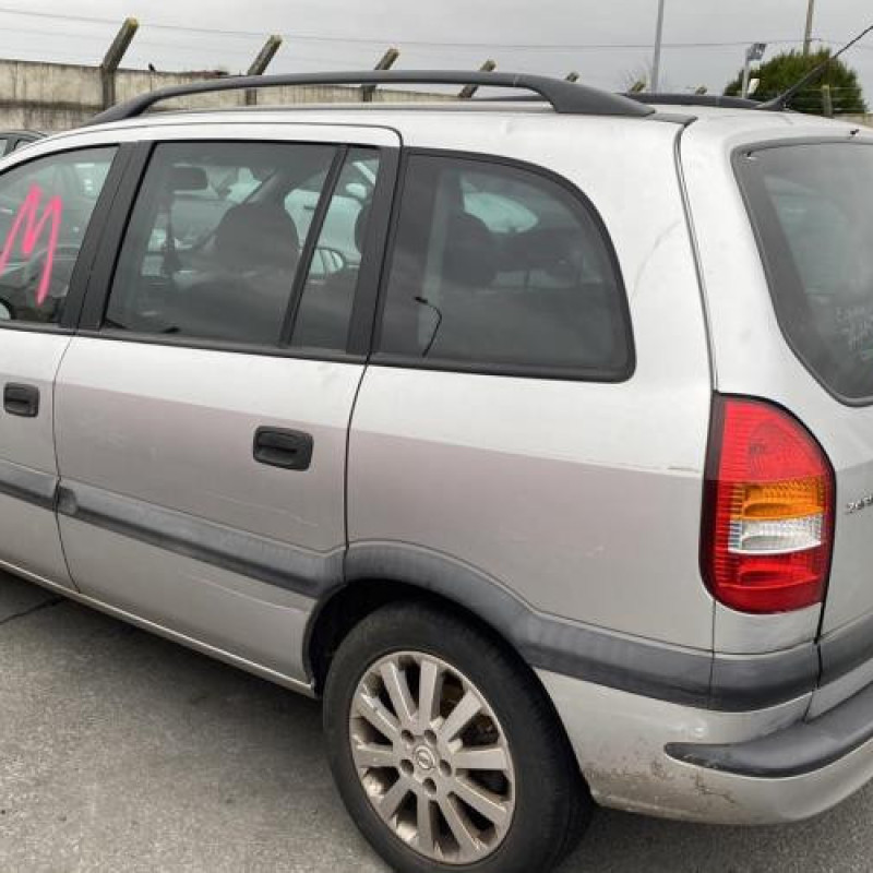 Feu arriere principal droit (feux) OPEL ZAFIRA A Photo n°12
