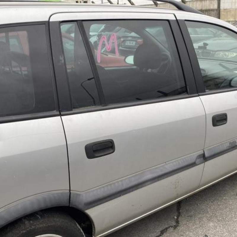 Feu arriere principal droit (feux) OPEL ZAFIRA A Photo n°15