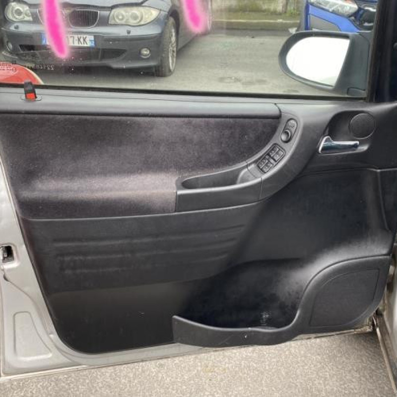 Feu arriere principal droit (feux) OPEL ZAFIRA A Photo n°18