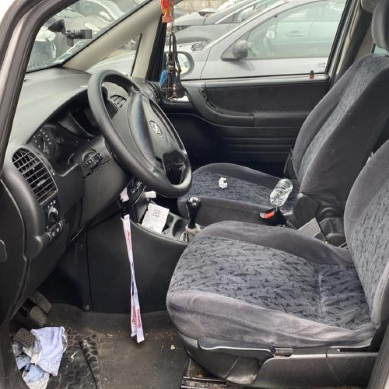 Feu arriere principal droit (feux) OPEL ZAFIRA A Photo n°19