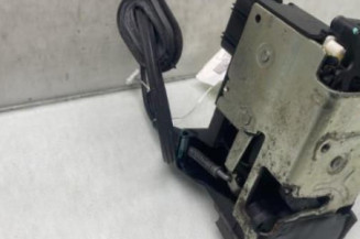 Serrure avant gauche FORD FIESTA 5