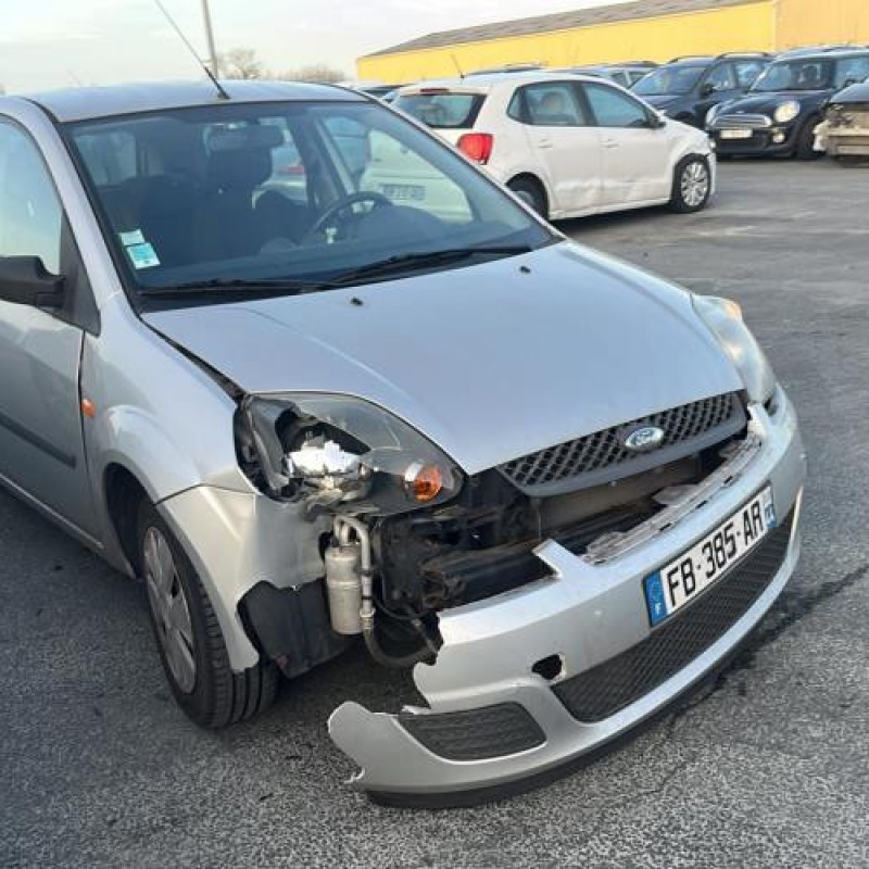 Serrure avant gauche FORD FIESTA 5 Photo n°9