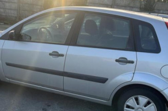 Serrure avant gauche FORD FIESTA 5
