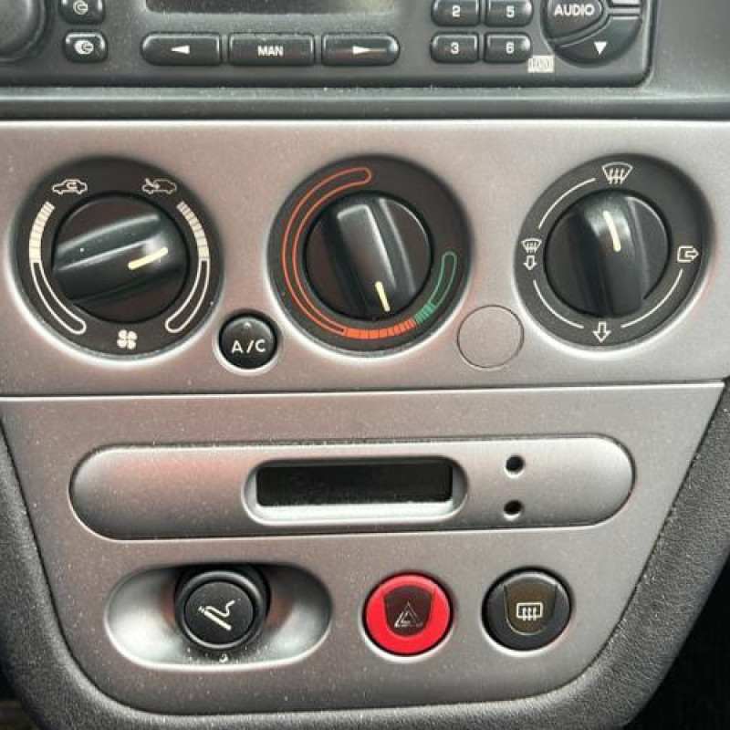 Air bag conducteur PEUGEOT 306 Photo n°12