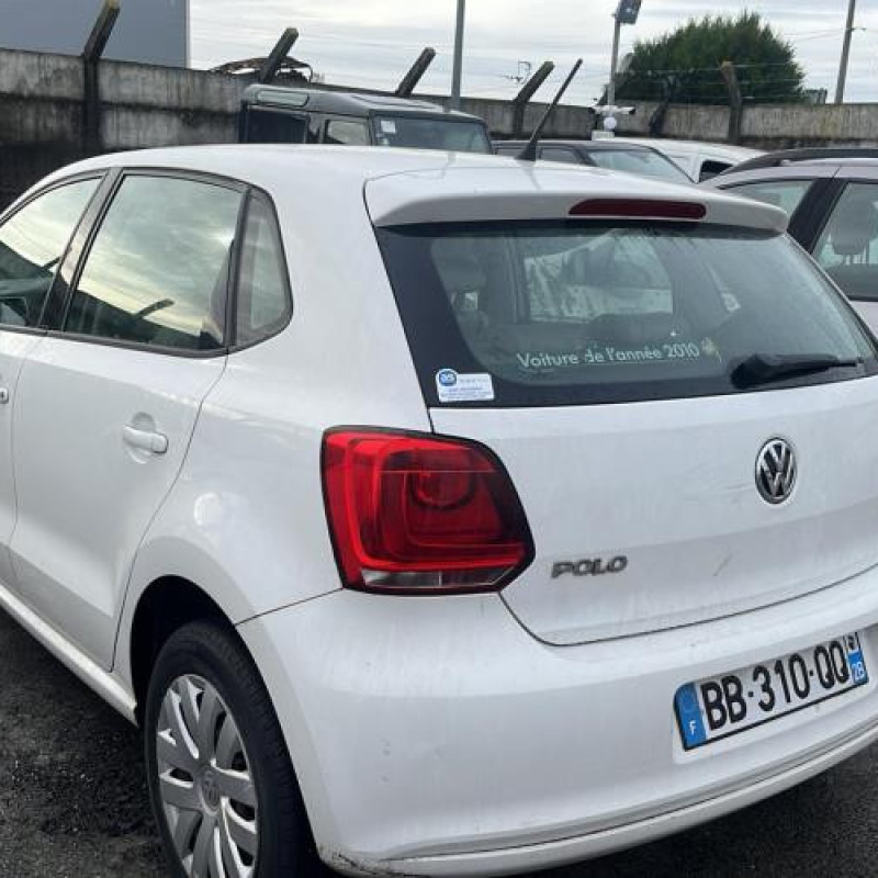 Air bag conducteur VOLKSWAGEN POLO 5 Photo n°8