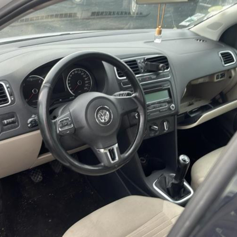 Air bag conducteur VOLKSWAGEN POLO 5 Photo n°9