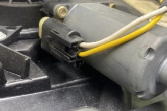 Leve vitre electrique avant gauche FORD FUSION
