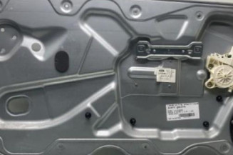Leve vitre electrique avant gauche FORD FOCUS 2 Photo n°1