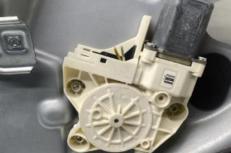 Leve vitre electrique avant gauche FORD FOCUS 2