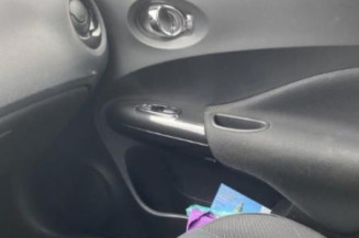 Bouton de warning NISSAN JUKE 1